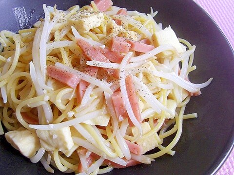 フライパン一つで簡単＊スパムともやしの塩麹パスタ